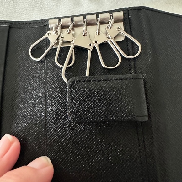 Burberry Key Holder with 5 key rings - Picture 10 of 15